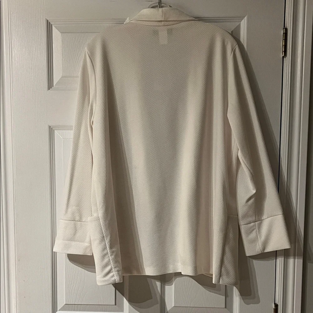 Sold - Robin Artisan Signature White Blazer - Picture 6 of 6